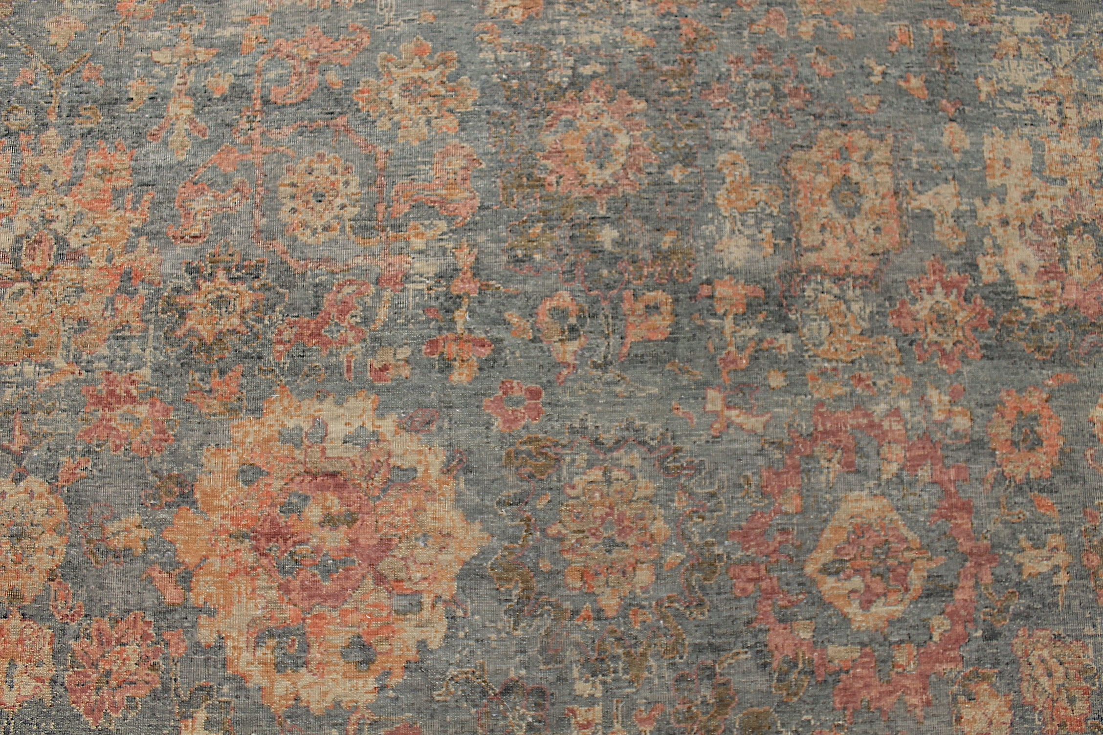 Traditional & Oriental Rugs Oxidized Collection 027424 Lt. Grey - Grey Hand Knotted Rug