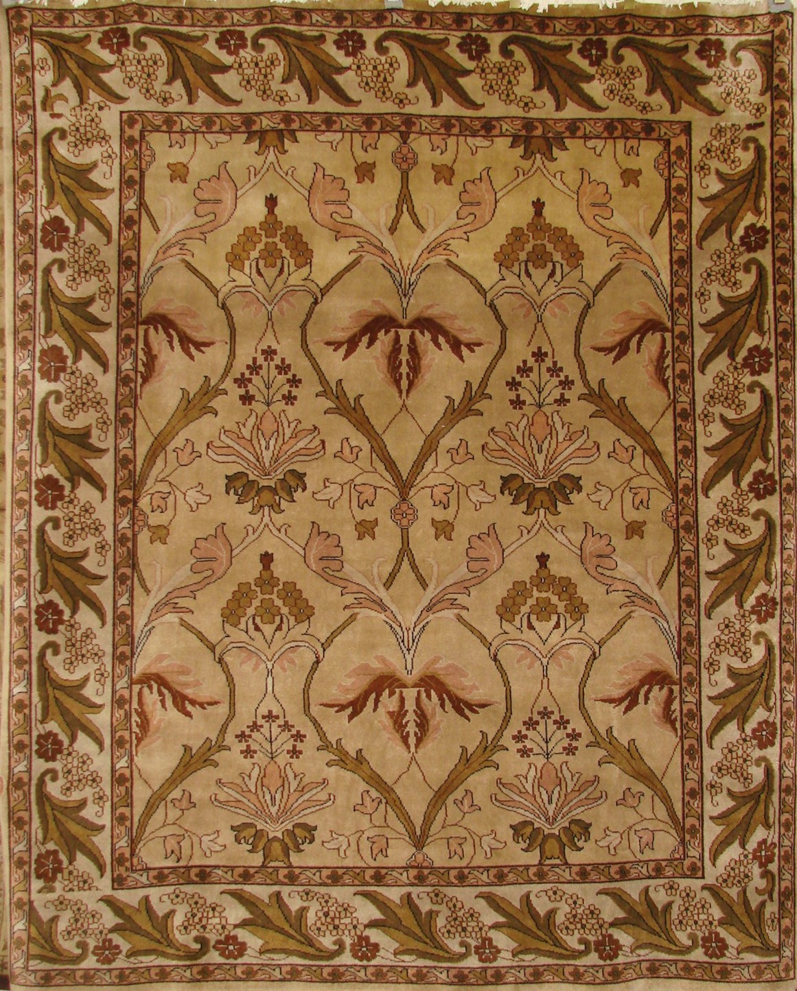 Clearance & Discount Rugs KASHAN-601 0013 Ivory - Beige & Green Hand Knotted Rug