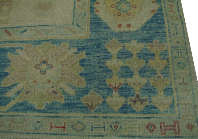 Oushak Rugs Ushak 20933 Ivory - Beige & Medium Blue - Navy Hand Knotted Rug