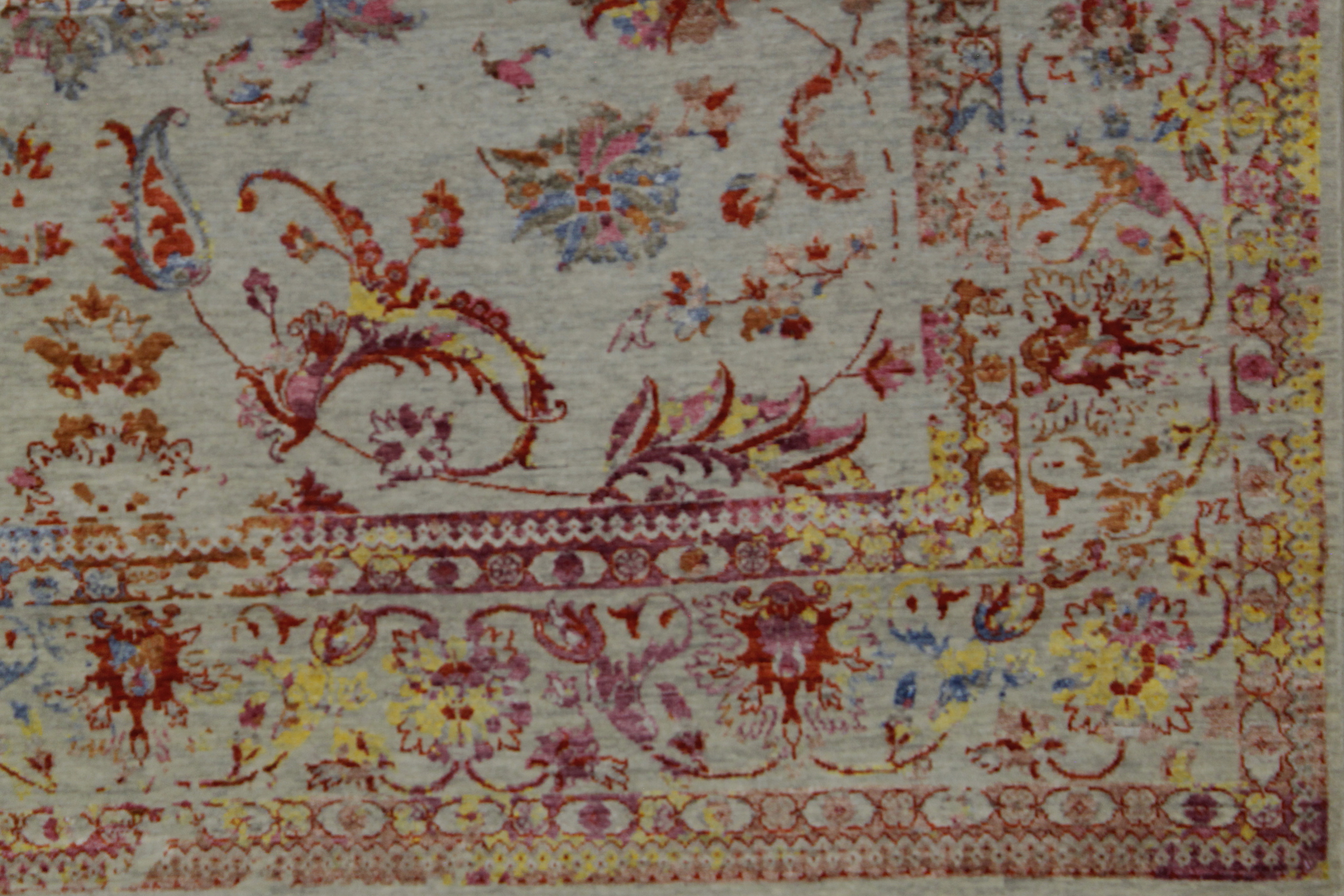 Contemporary Rugs & Transitional Rugs Sapphire 022391 Lt. Grey - Grey & Multi Hand Knotted Rug