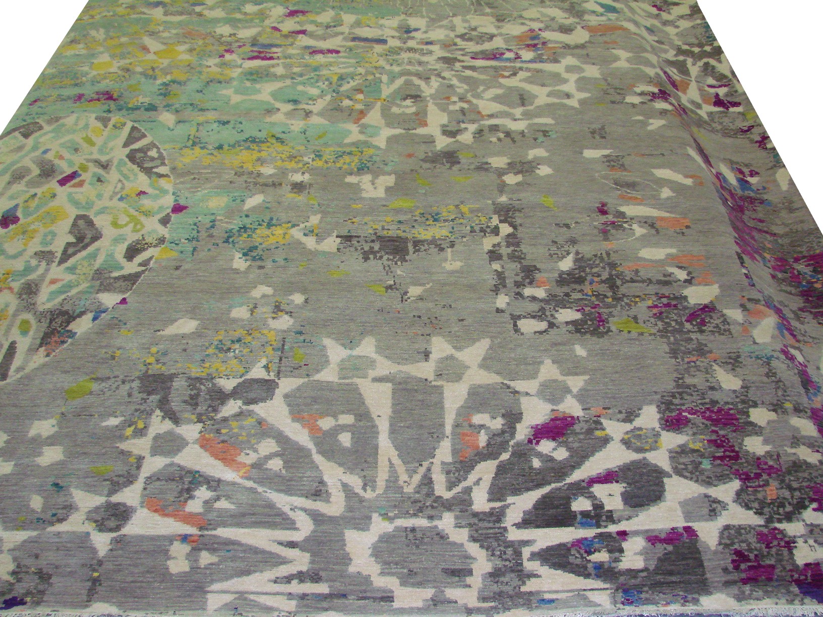 Contemporary Rugs & Transitional Rugs Jankat 022088 Lt. Grey - Grey & Multi Hand Knotted Rug