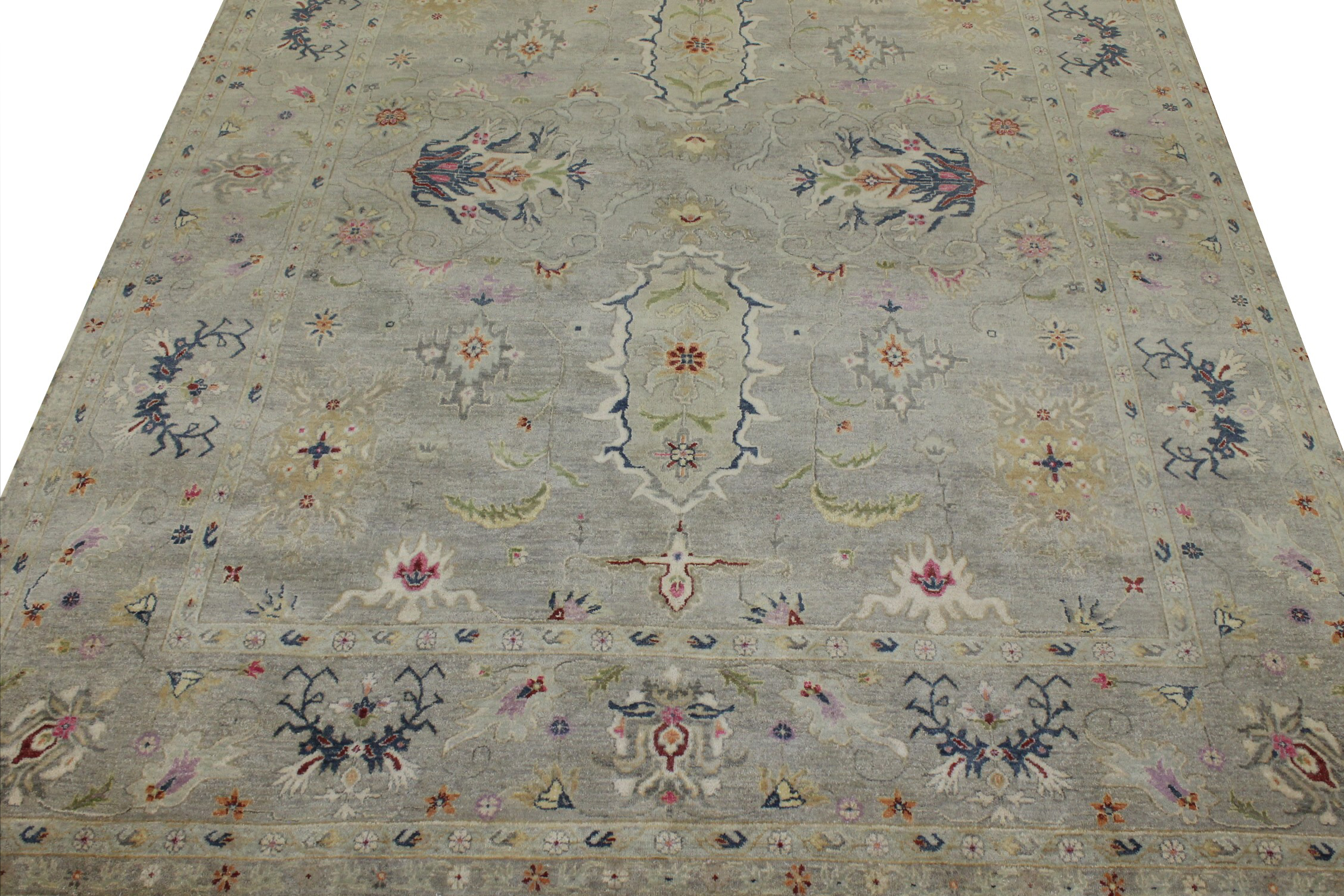 Oushak Rugs Sultan 023093 Lt. Grey - Grey & Multi Hand Knotted Rug
