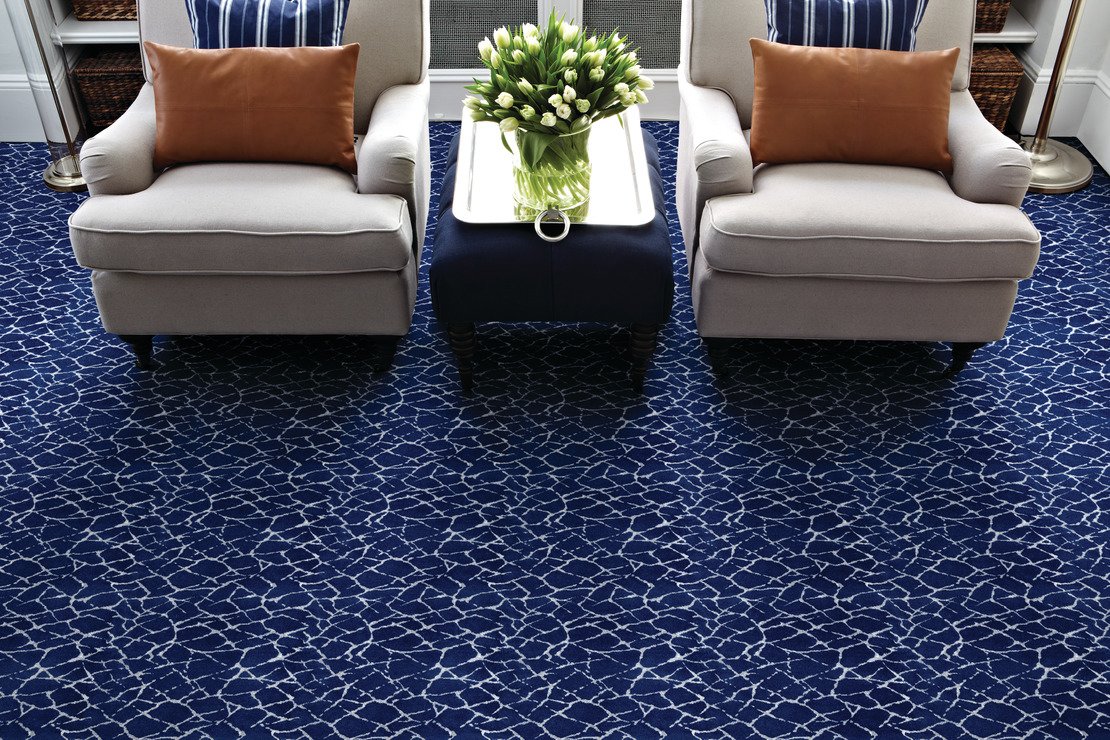 Custom & Wall to Wall Fairwater Ocean Medium Blue - Navy Machine Made Rug