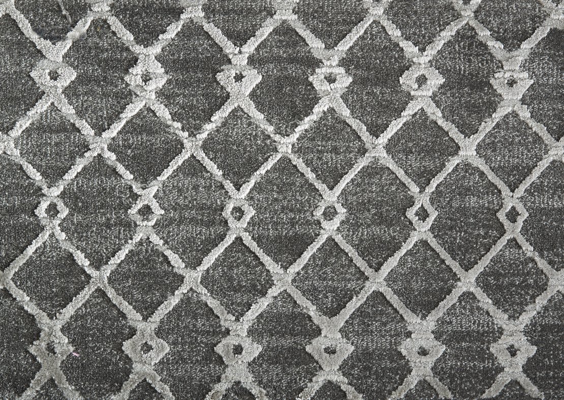 Custom & Wall to Wall Centered Metal Black - Charcoal & Lt. Grey - Grey Machine Made Rug