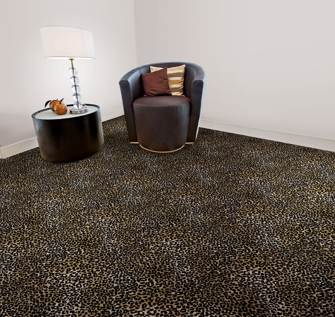 Custom & Wall to Wall Lake Jaguar Taupe-Black Camel - Taupe & Black - Charcoal Machine Made Rug