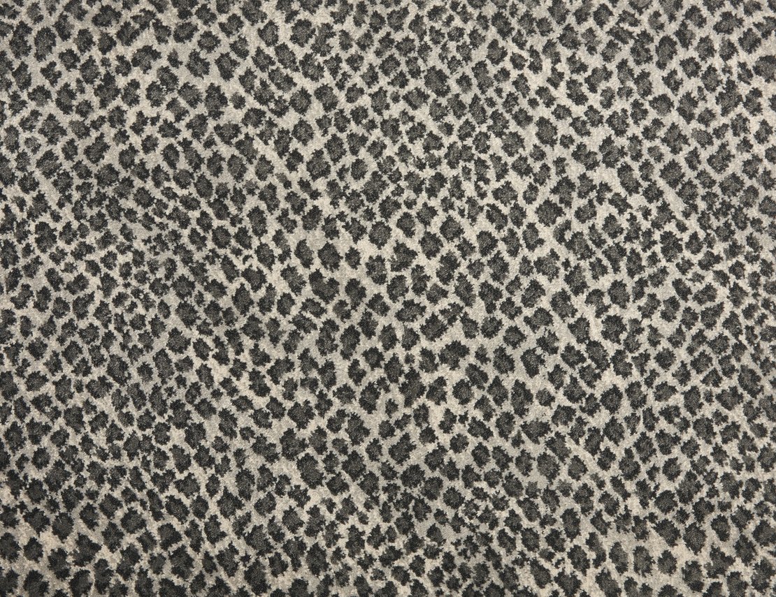 Custom Rugs, Runners & Rounds Serengeti Flannel Lt. Grey - Grey Machine Made Rug