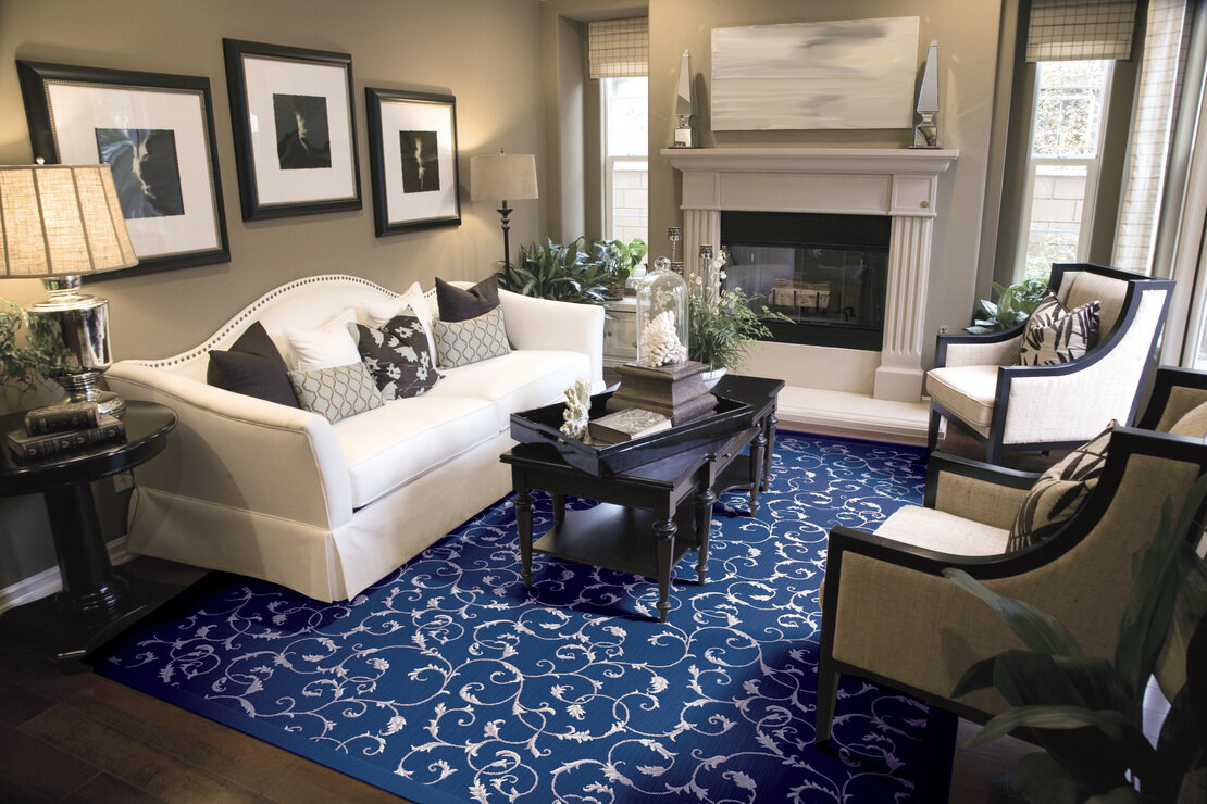 Custom & Wall to Wall Montpellier Ocean Medium Blue - Navy & Ivory - Beige Machine Made Rug