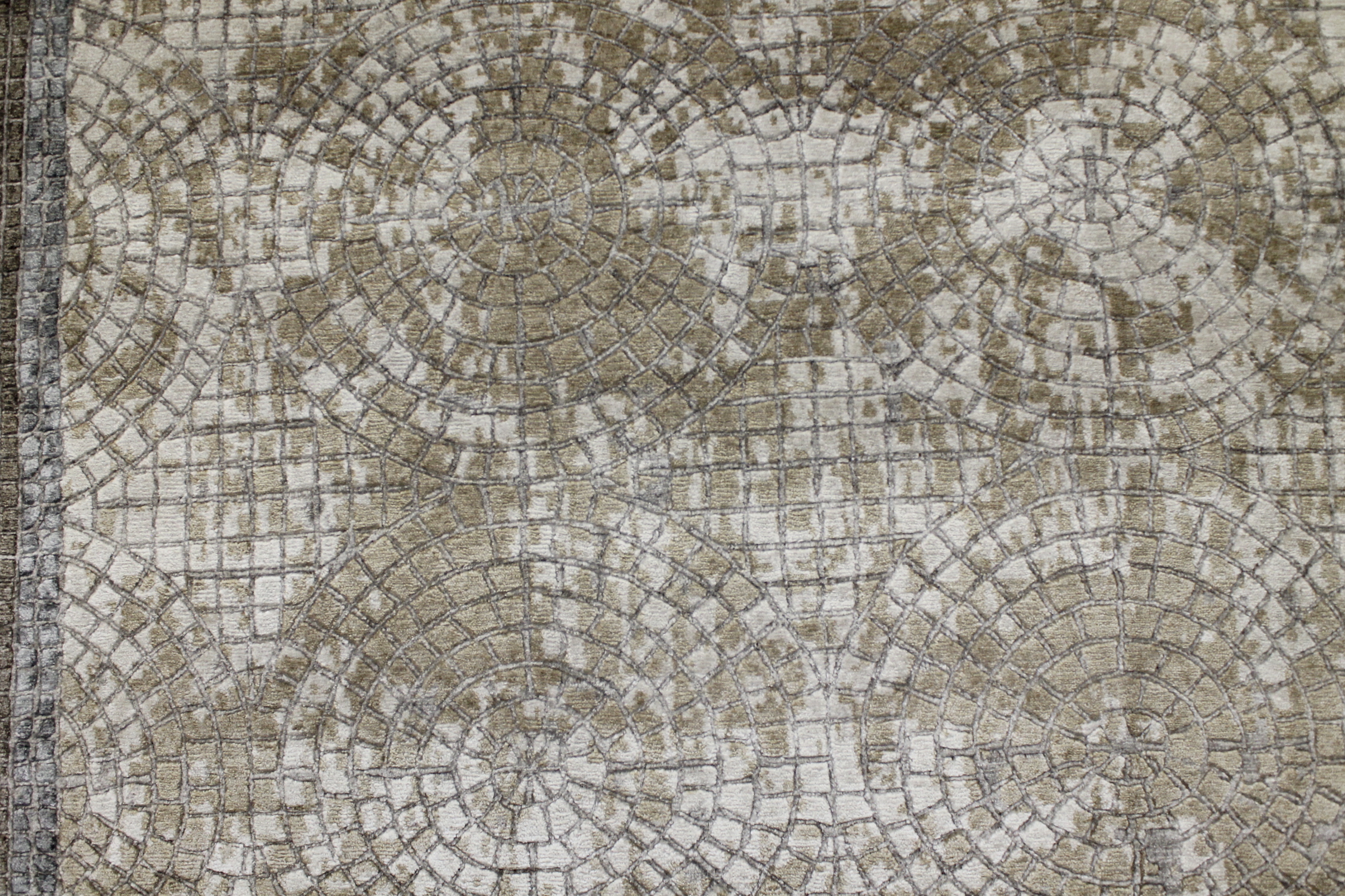 Contemporary Rugs & Transitional Rugs Mosaic 022658 Ivory - Beige & Lt. Grey - Grey Hand Knotted Rug