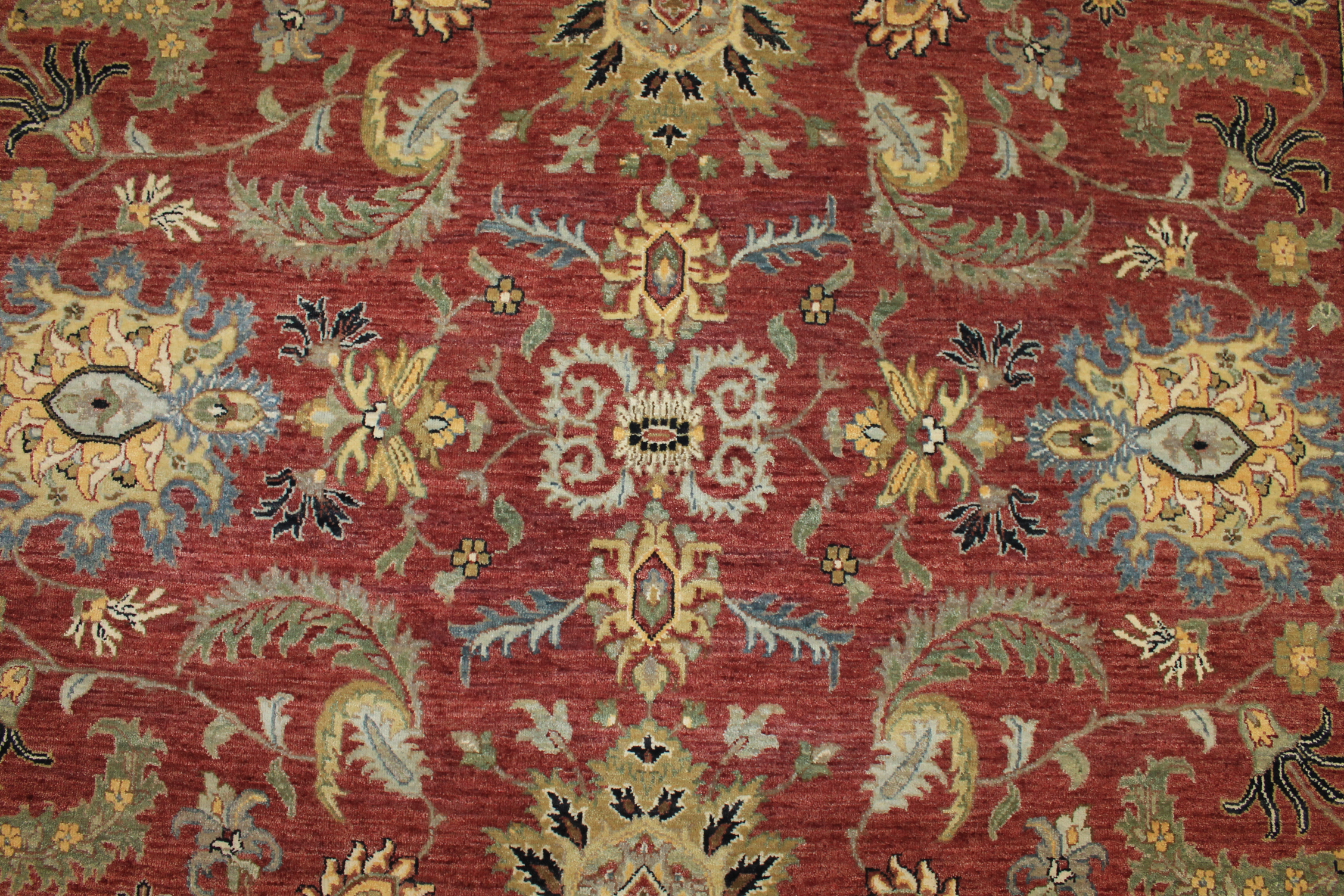 Traditional & Oriental Rugs Sultan 025187 Red - Burgundy & Ivory - Beige Hand Knotted Rug