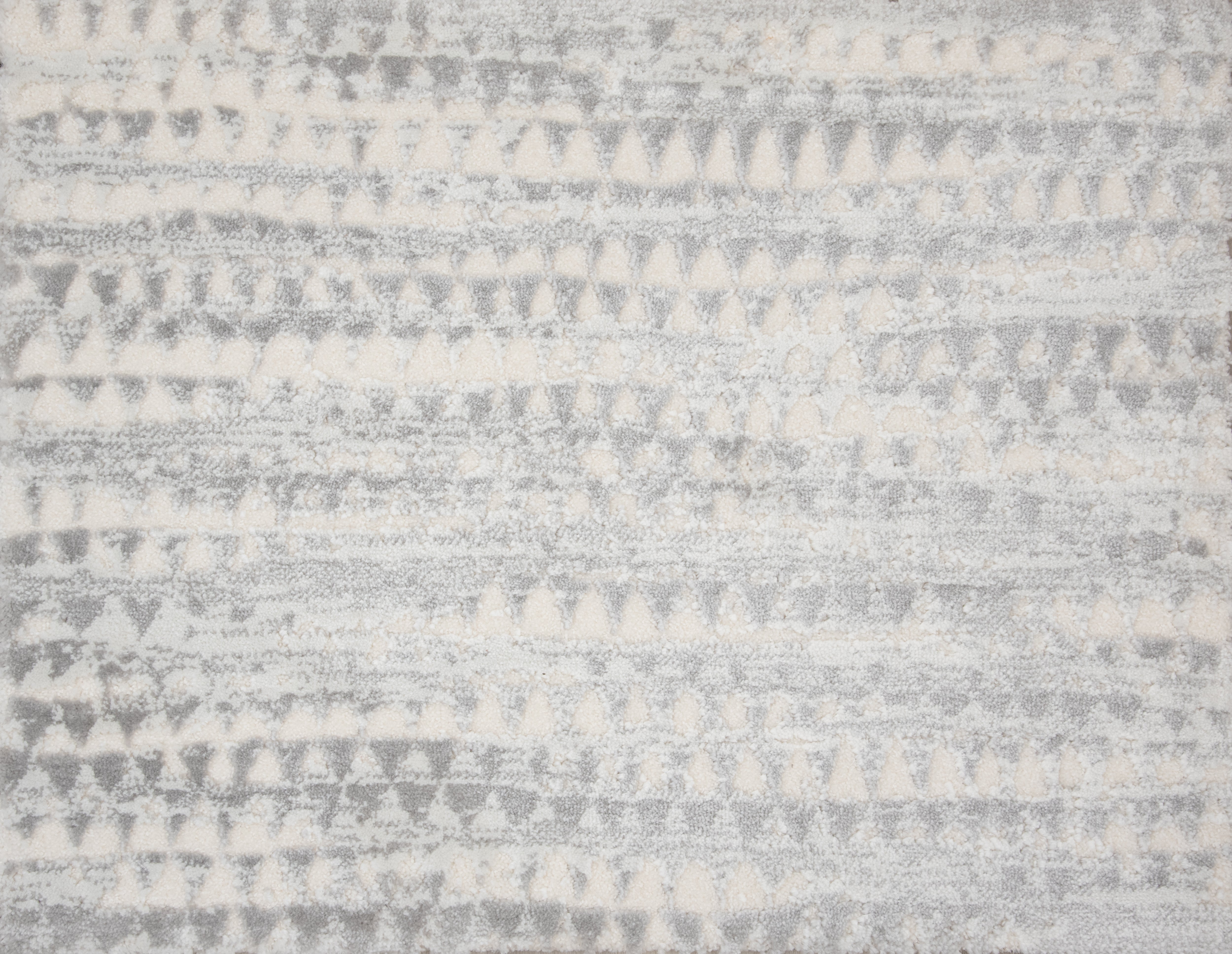 Custom & Wall to Wall Giabella Chrome Lt. Grey - Grey Machine Made Rug