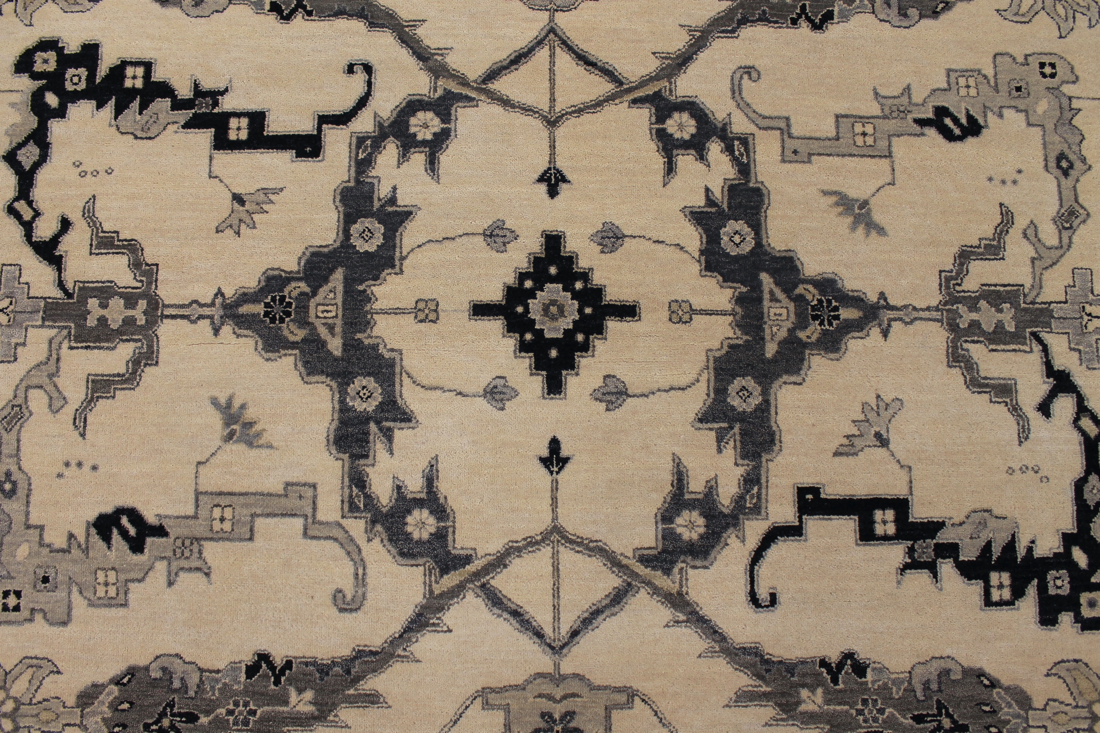 Oushak Rugs Oushak Sultan 027413 Ivory - Beige & Lt. Grey - Grey Hand Knotted Rug