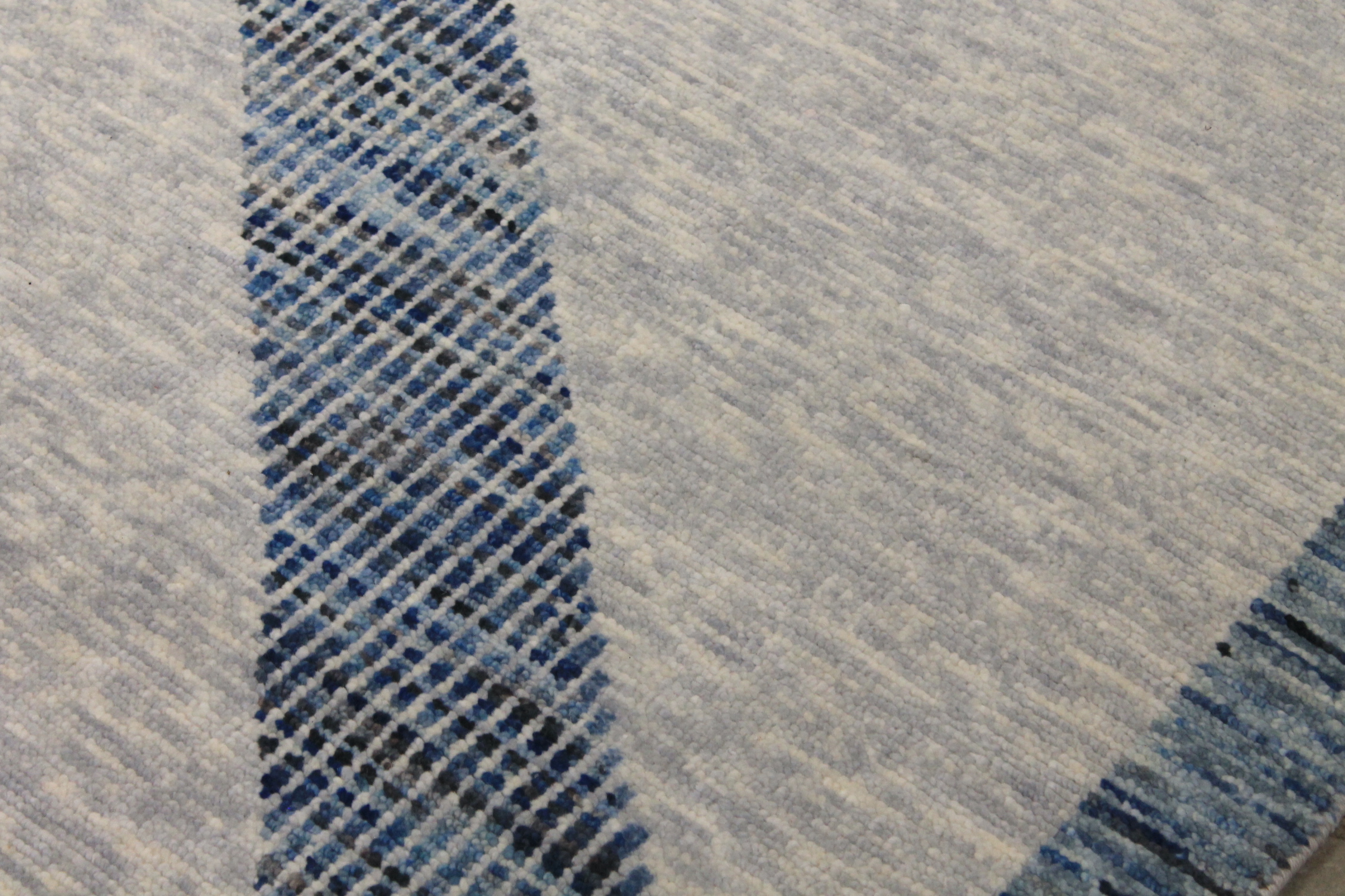 Contemporary Rugs & Transitional Rugs EDGE 027551 Lt. Grey - Grey & Lt. Blue - Blue Hand Knotted Rug