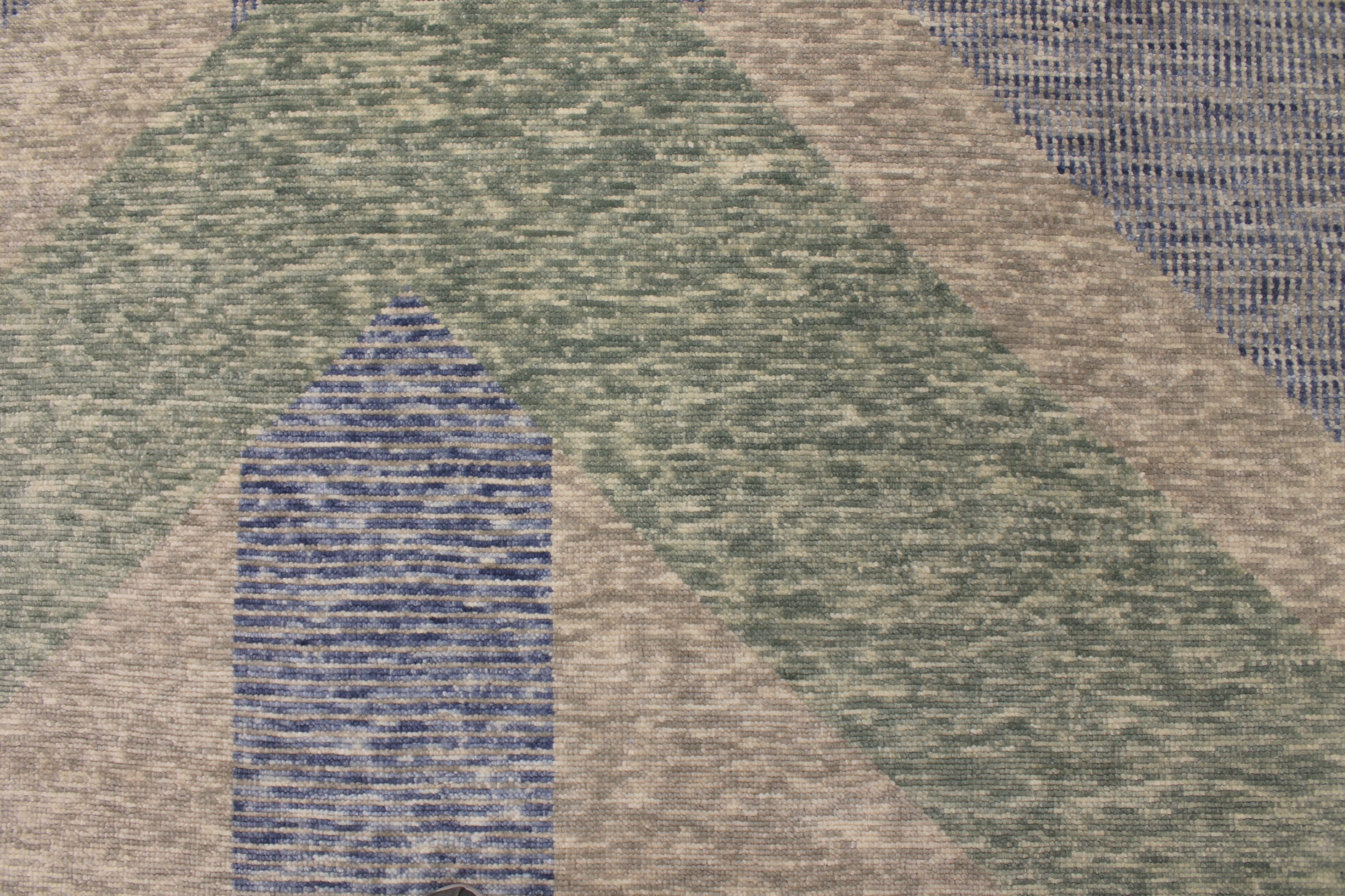 Contemporary & Transitional Rugs EDGE 027550 Lt. Grey - Grey & Lt. Blue - Blue Hand Knotted Rug
