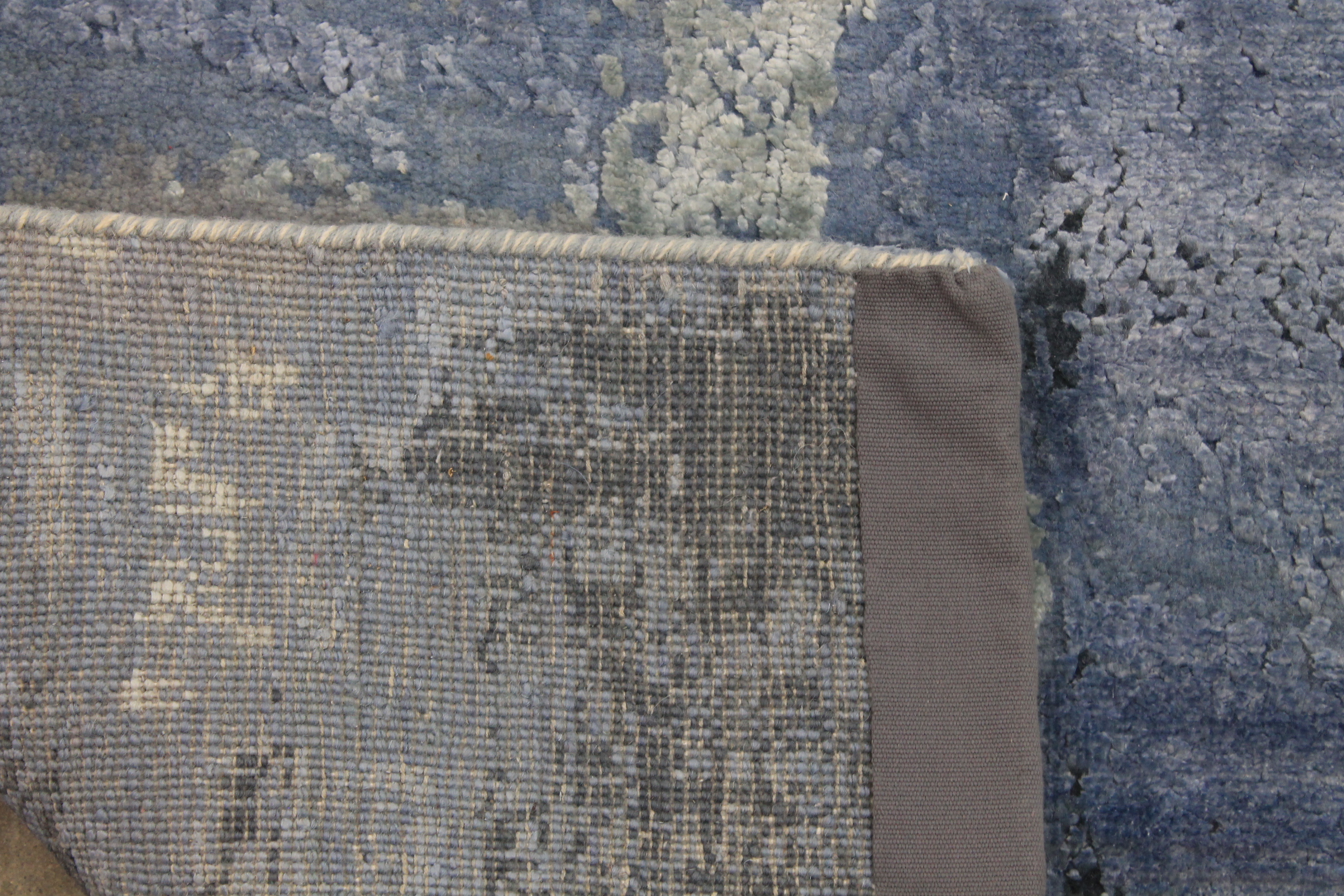 Contemporary Rugs & Transitional Rugs FINE SPLASH 027474 Lt. Blue - Blue & Lt. Grey - Grey Hand Knotted Rug
