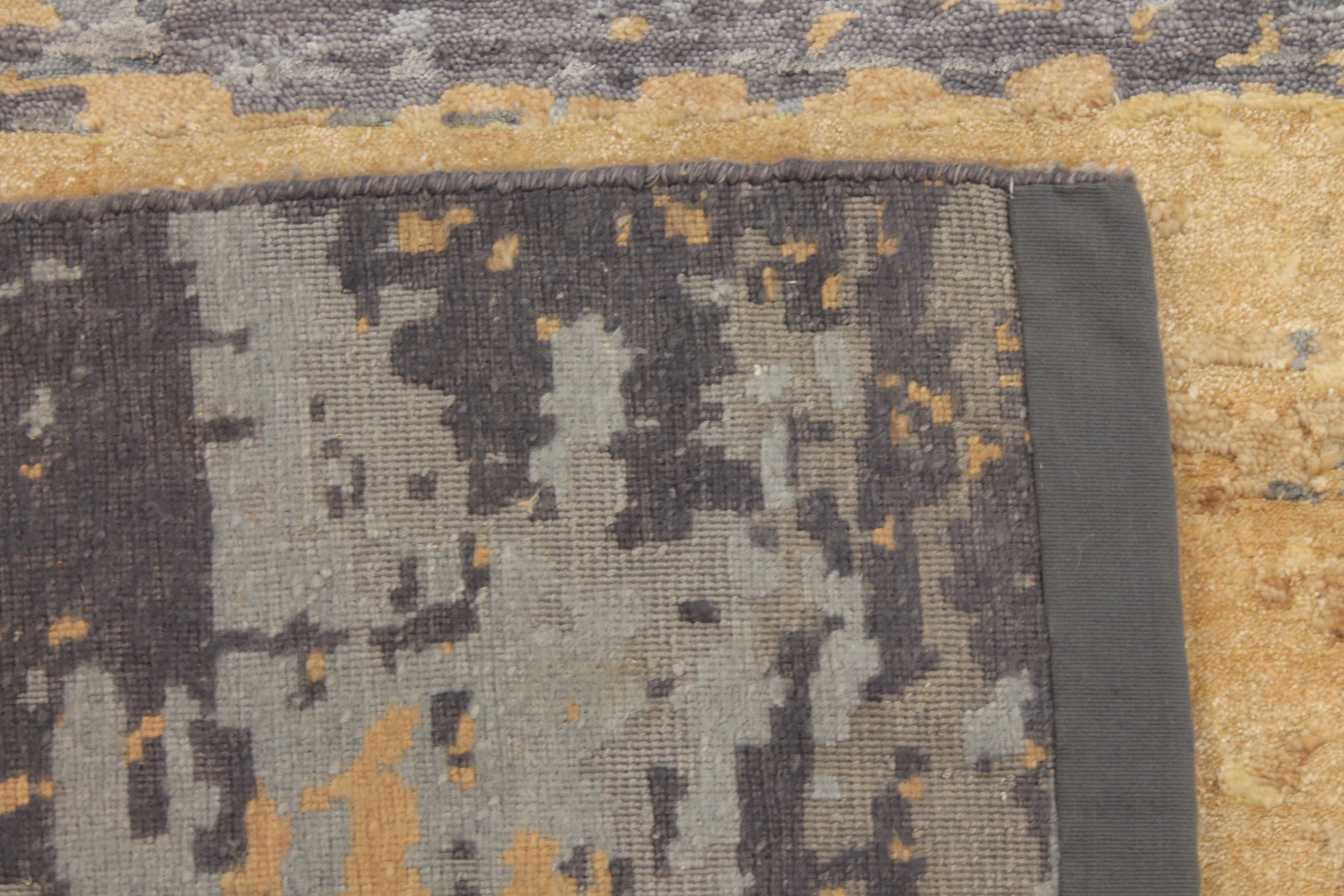 Contemporary & Transitional Rugs SPLASH 027482 Lt. Gold - Gold & Lt. Grey - Grey Hand Knotted Rug