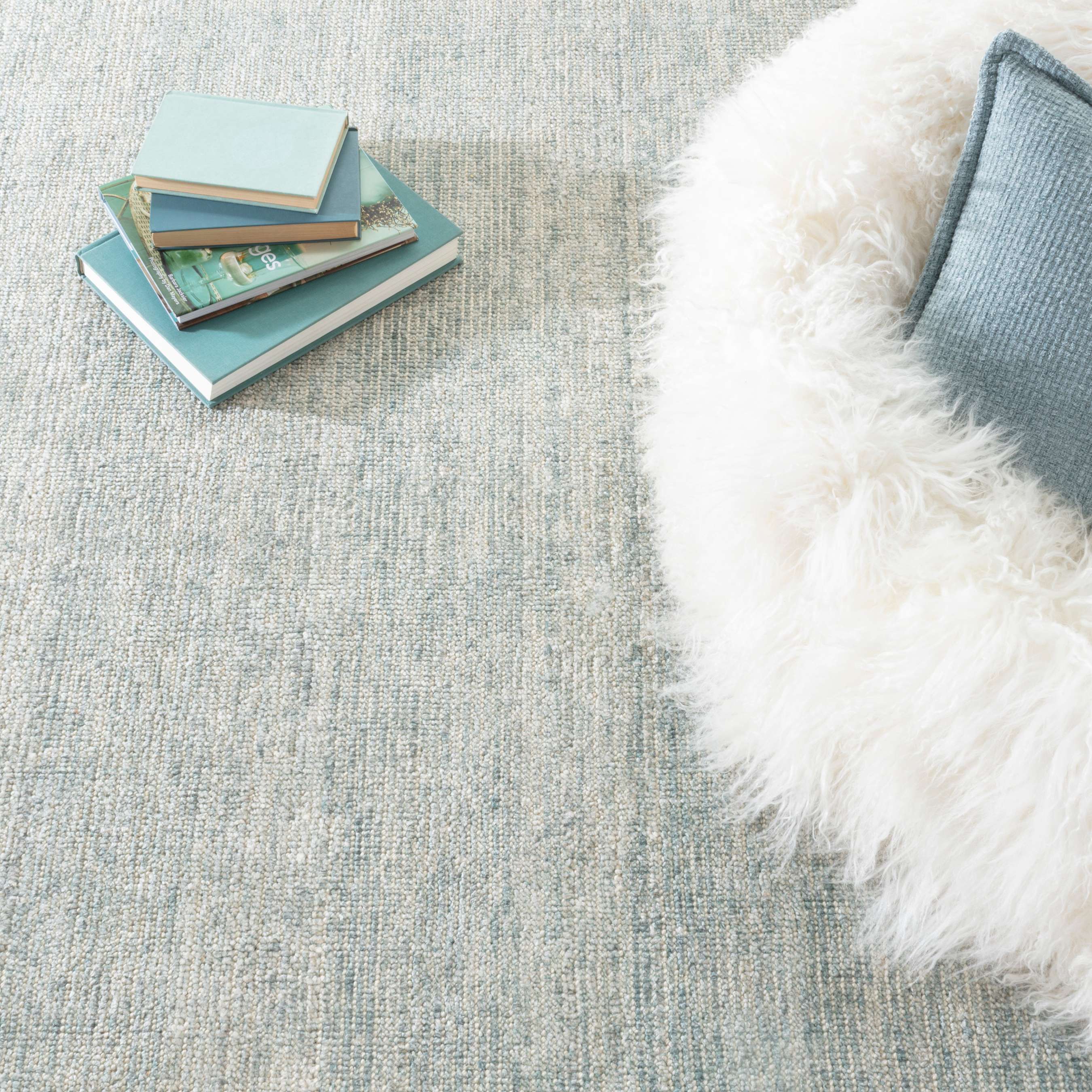 Contemporary Rugs & Transitional Rugs Quartz Ocean Lt. Blue - Blue Hand Crafted Rug