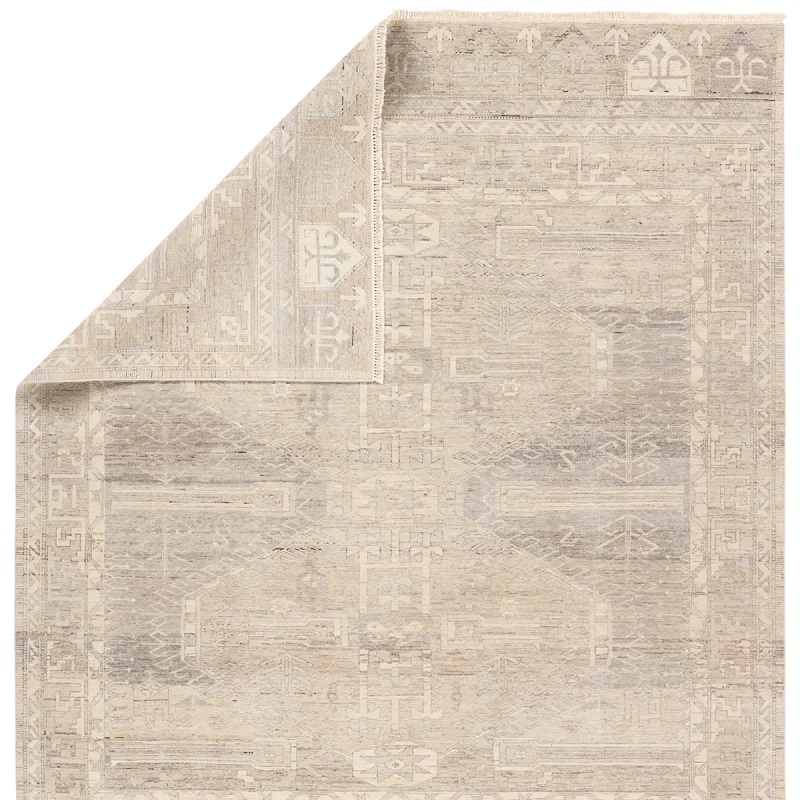 Antique Style Rugs Someplace In Time SPT21 Lt. Grey - Grey Hand Knotted Rug