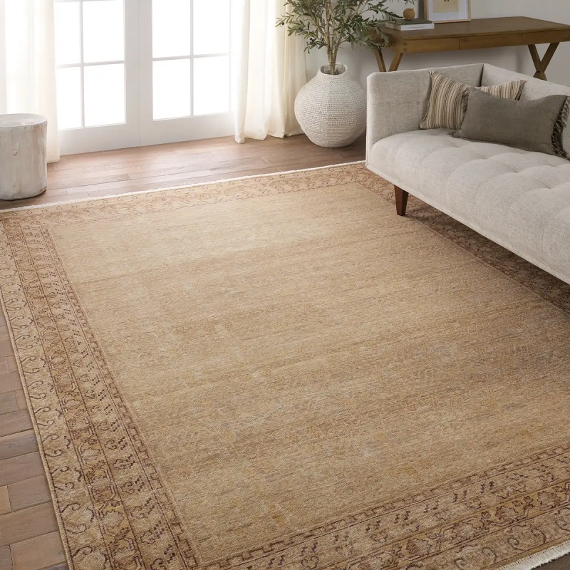 Antique Style Rugs Someplace In Time SPT19 Camel - Taupe Hand Knotted Rug