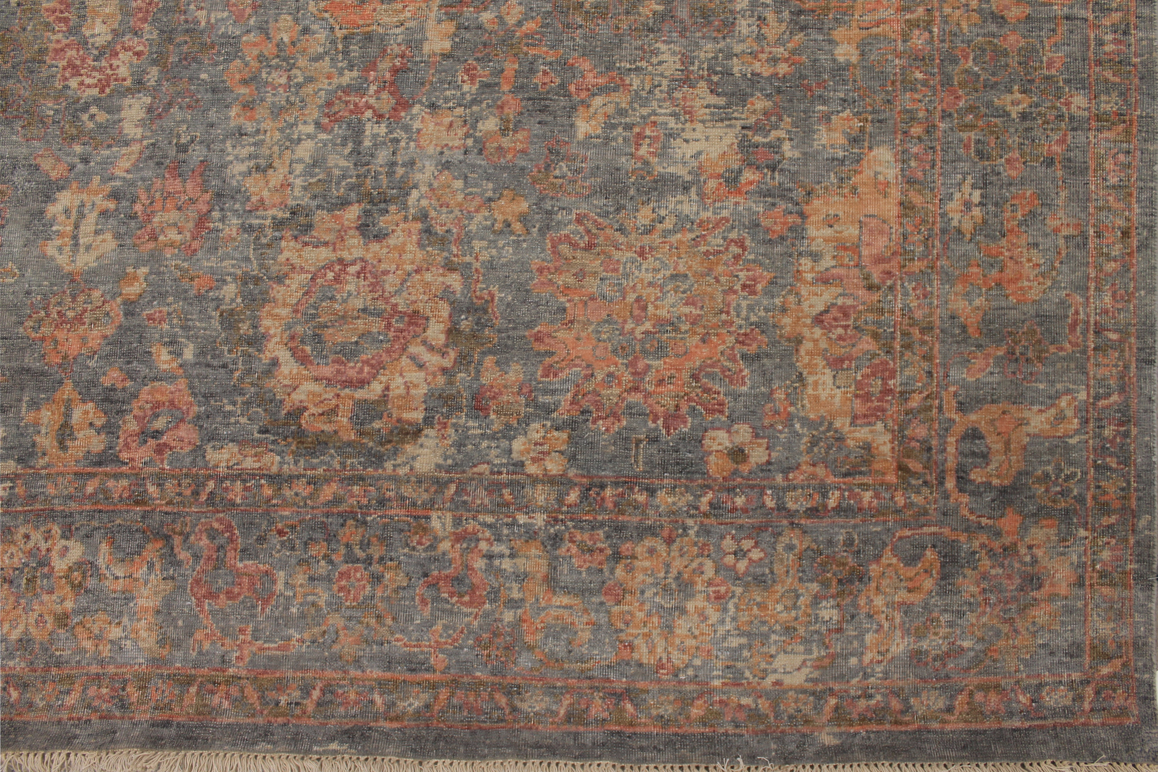 Traditional & Oriental Rugs Oxidized Collection 027424 Lt. Grey - Grey Hand Knotted Rug