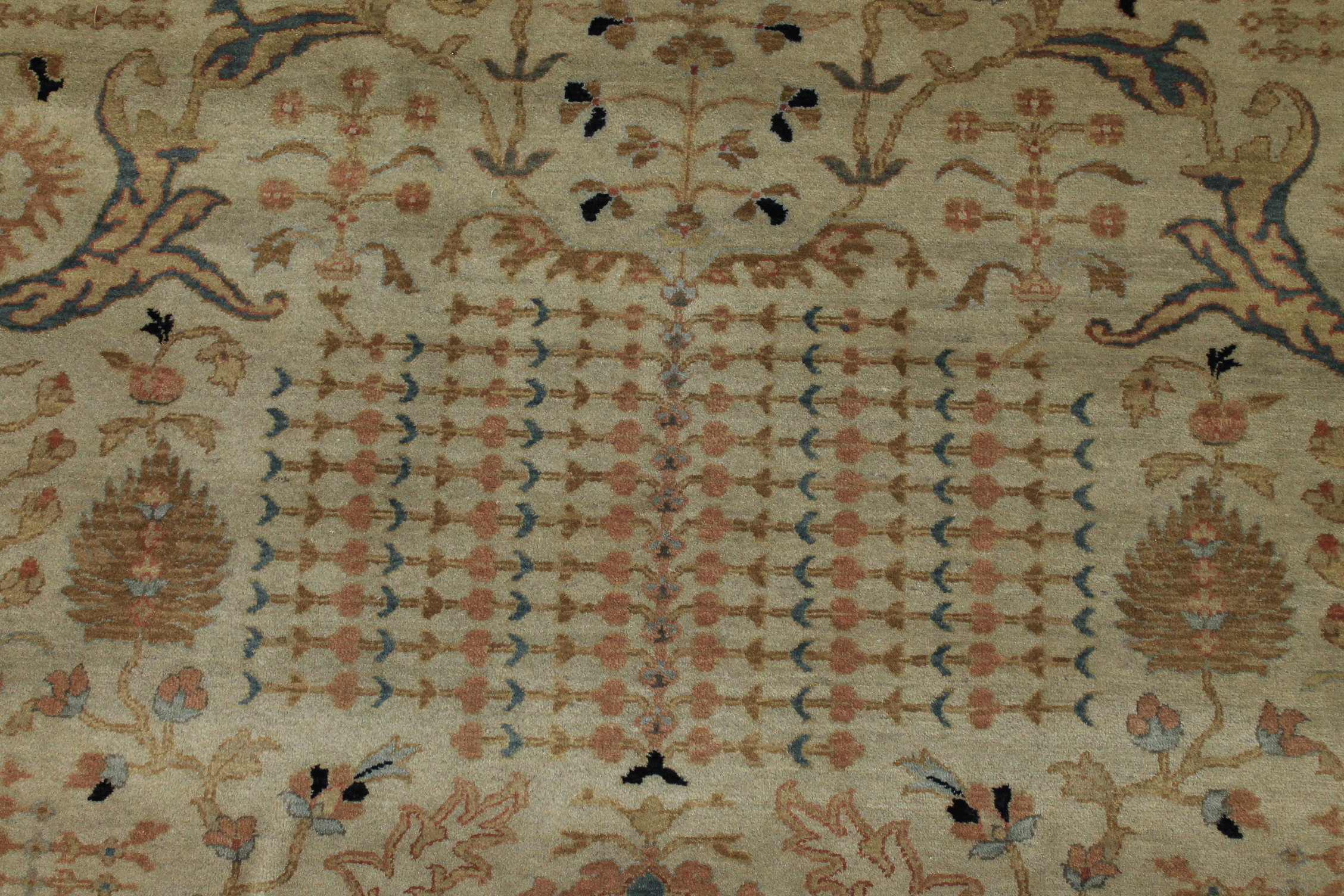 Clearance & Discount Rugs Traditional Hand Knotted Wool Rug 6599 Ivory - Beige & Lt. Gold - Gold Hand Knotted Rug