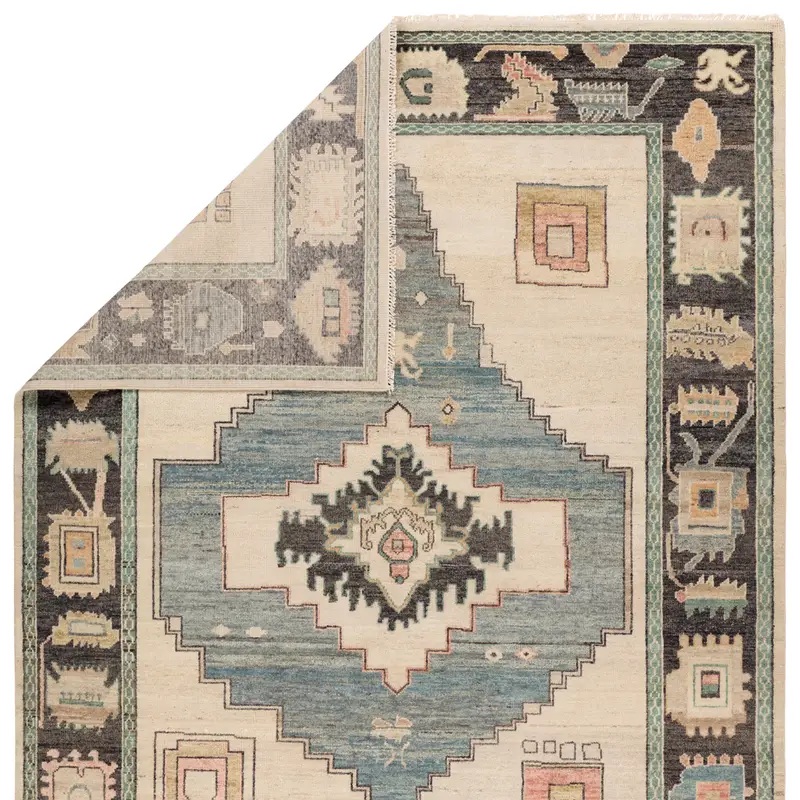 Traditional & Oriental Rugs Reza REZ06 Ivory - Beige & Medium Blue - Navy Hand Knotted Rug