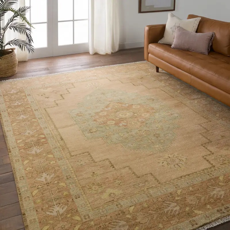 Traditional & Oriental Rugs Reza REZ01 Camel - Taupe & Ivory - Beige Hand Knotted Rug