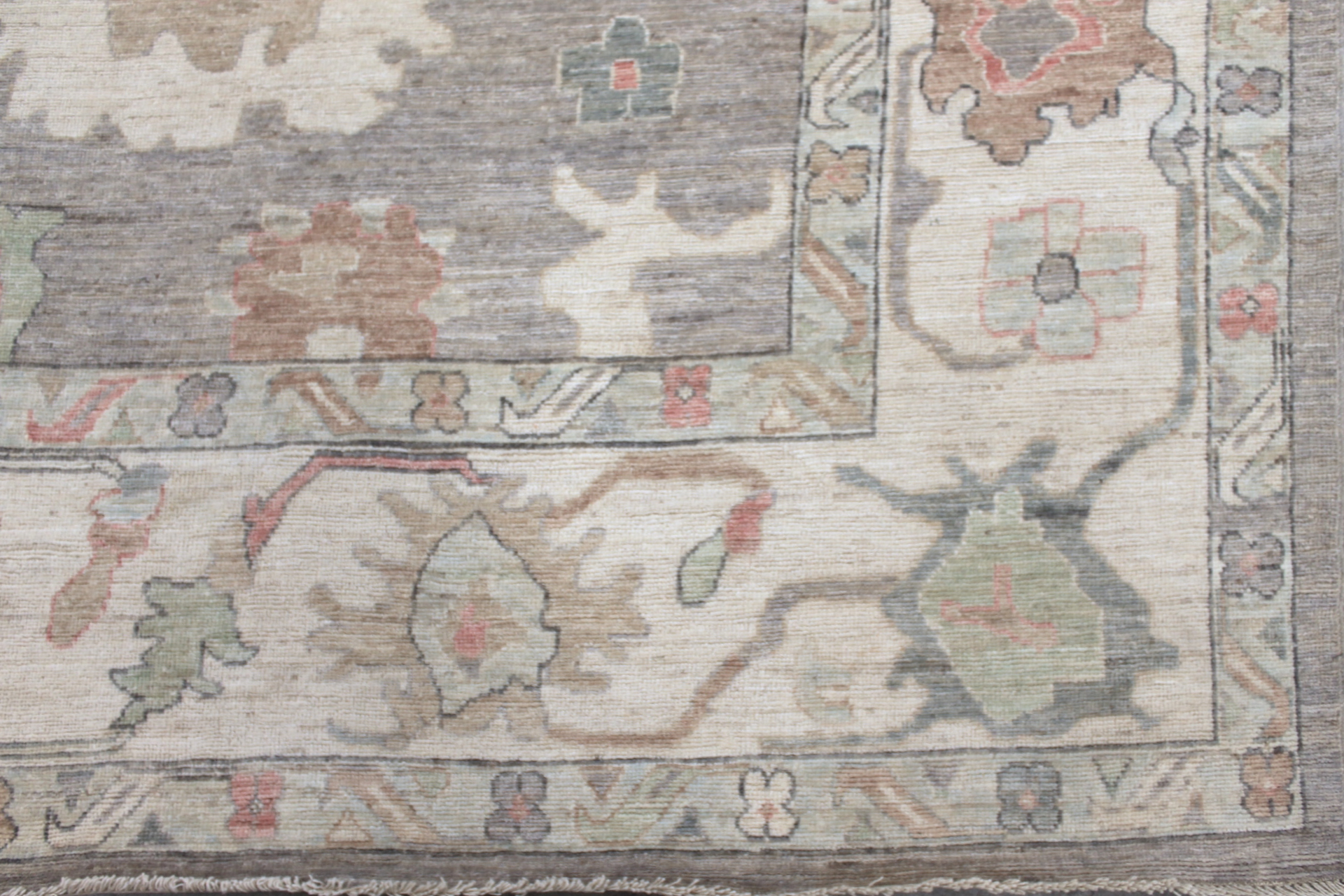 Oushak Rugs Nizam 29699 Lt. Grey - Grey & Ivory - Beige Hand Knotted Rug