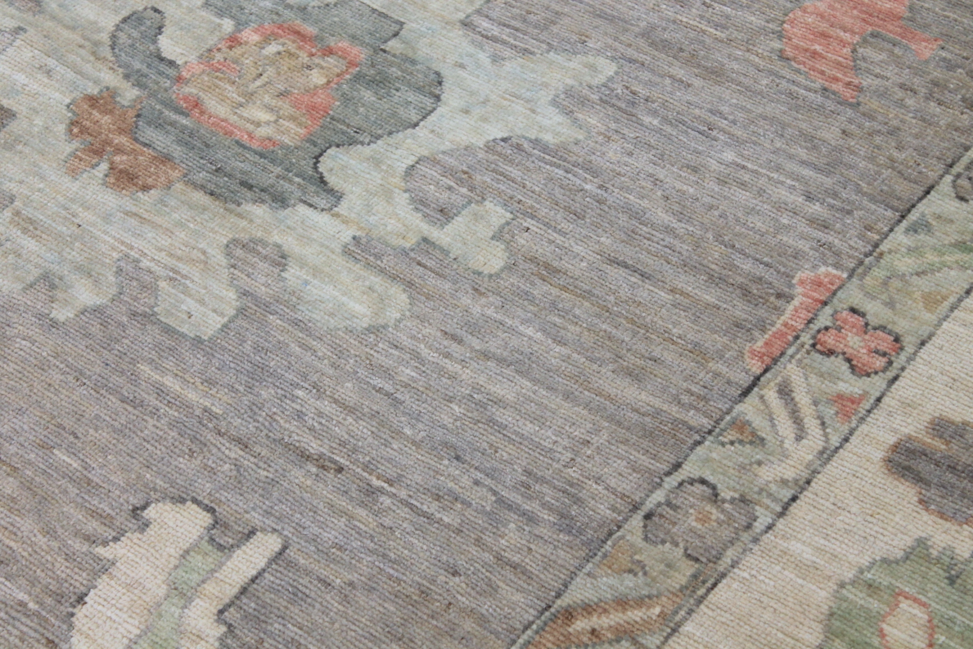 Oushak Rugs Nizam 29699 Lt. Grey - Grey & Ivory - Beige Hand Knotted Rug