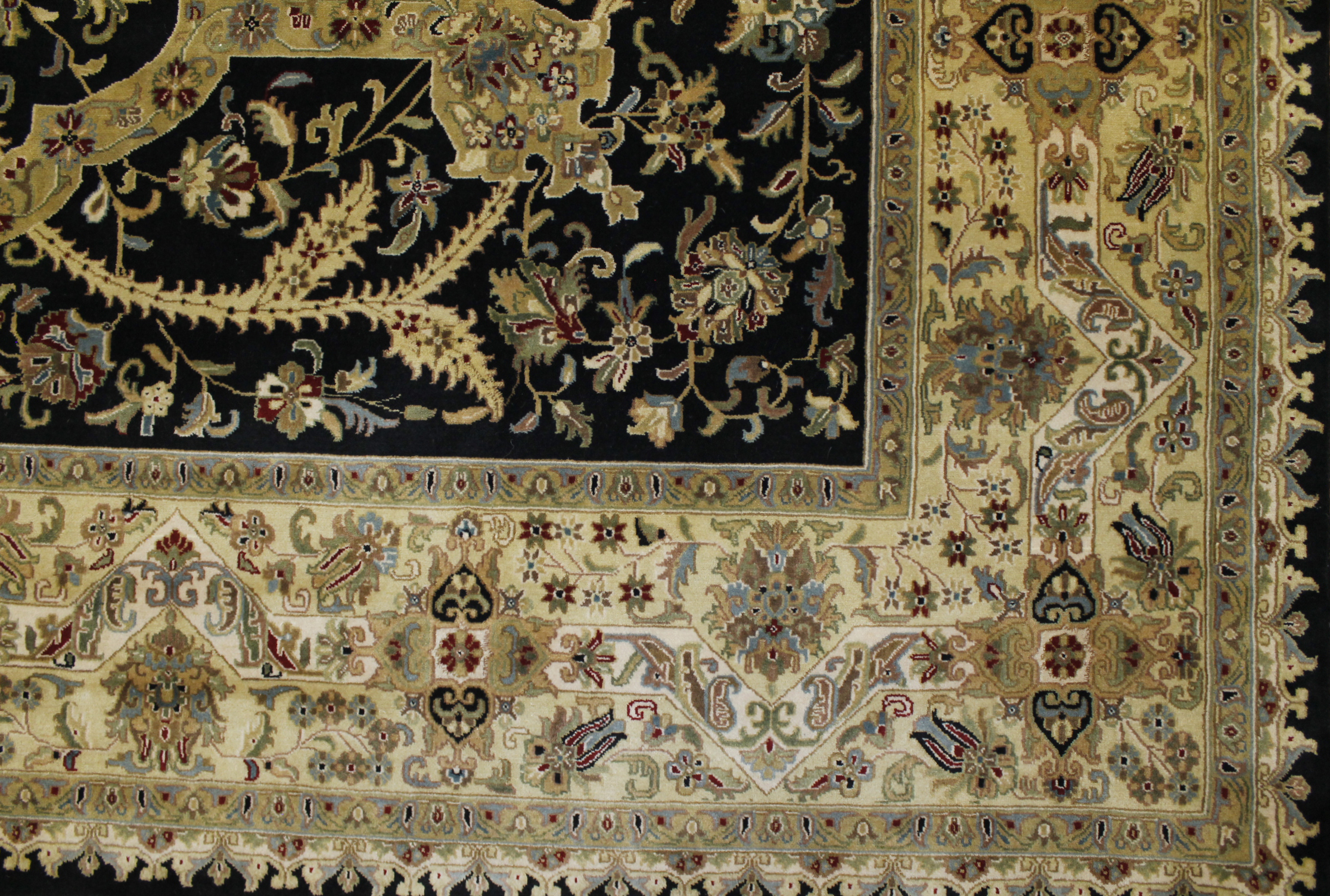 Clearance & Discount Rugs S-20 11627 Black - Charcoal & Lt. Gold - Gold Hand Knotted Rug