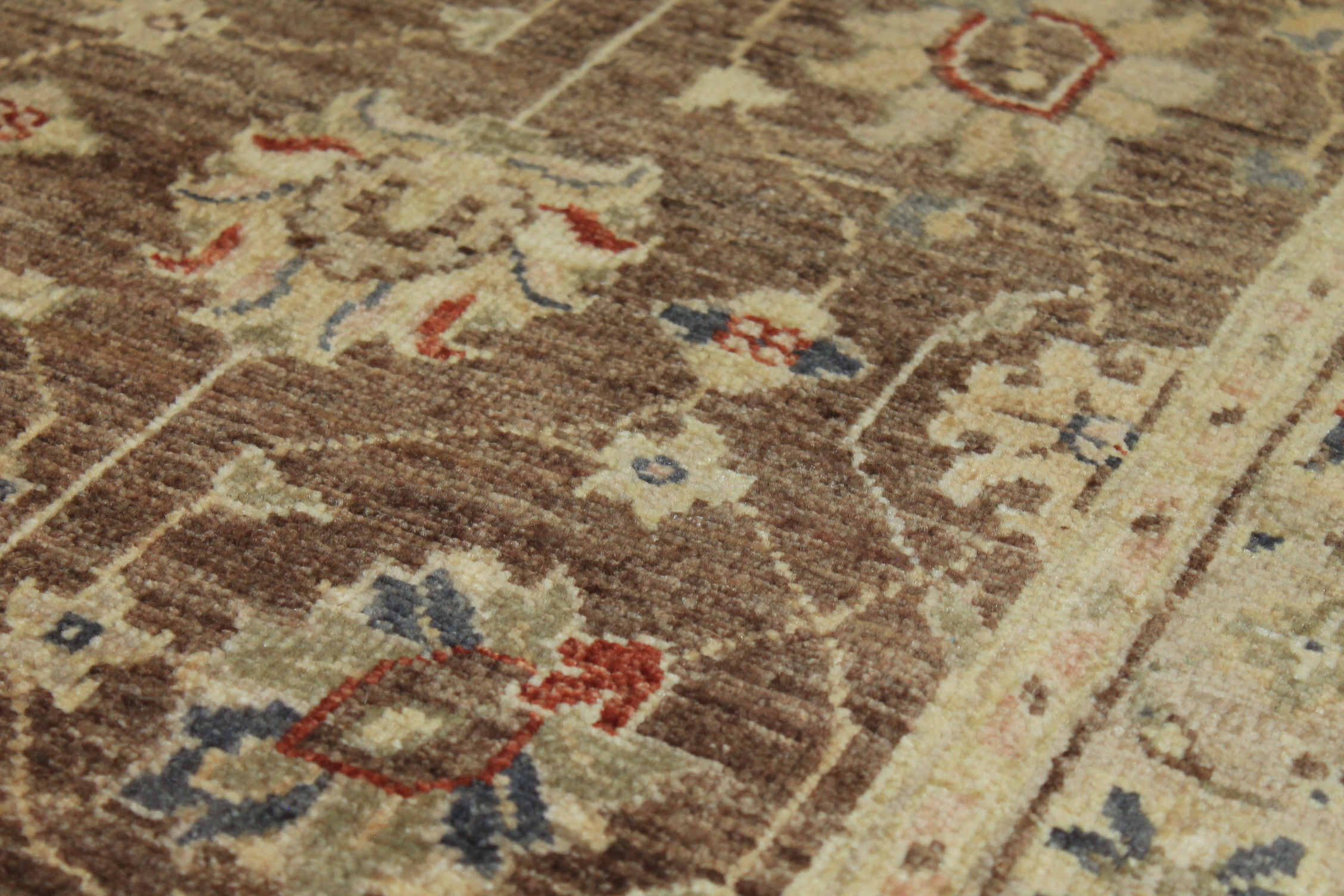 Clearance & Discount Rugs Chobi 11819 Lt. Brown - Chocolate & Lt. Gold - Gold Hand Knotted Rug