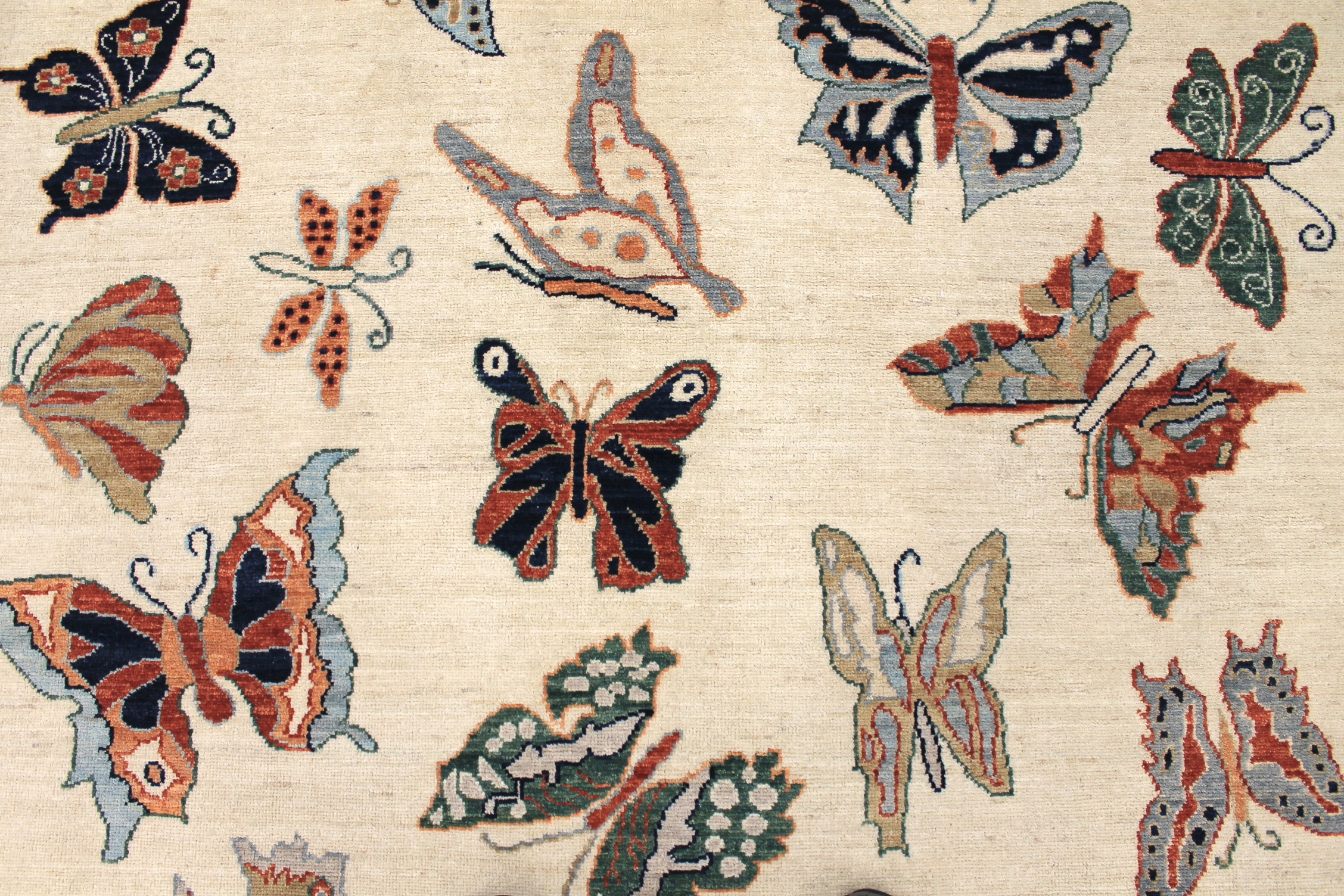 Contemporary Rugs & Transitional Rugs Butterfly 030181 Ivory - Beige Hand Knotted Rug
